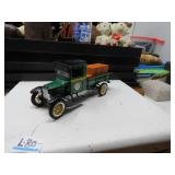 LOT L80 DIE CAST MODEL T TRUCK