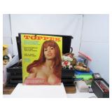 LOT B 59  TOPPER MAG