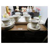LOT B88 CHINA COFFEE & SAUCER SETS 8 GOLG RIM  FLL