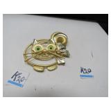 LOT S 20 GOLD TONE CAT PIN