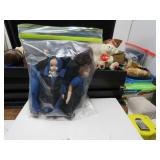LOT B 3      AMISH DOLLS FAMILY