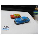 LOT L 54  VINTAGE TIN  DEL TRUCKS FLOWERS