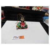 LOT MW 13  FIGARO DISNEY ORNAMENT