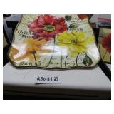 LOT B1129 LE FLOUR POPPIES  4 PC SET VERY NICE