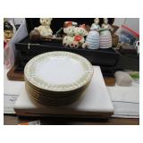 LOT B 91 8 SMALLER SANDWITCH PLATES GOLD FLORAL