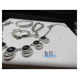 LOT B 15 NECKLACE BRACELETS LAPEL PIN
