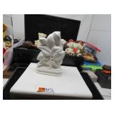 LOT B 1176 U PAINT CERAMIC MOLD  BIRD IN MOM FLOE