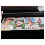 LOT B 1180 RED SOCK TEAM CARDS  CALTON FISH RICK E