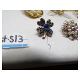 LOT S 13  TRIFARI GOLD TONE JEWLERY