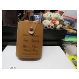 LOT B 4 WISKEY FLASK