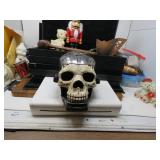 LOT MM20  CYBERSKULL