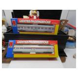 LOT GH 57 2 LIGHTED PASSENGER TRAIN CARS