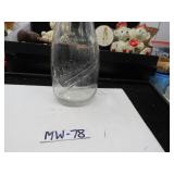 LOT MW 78 WEAVER PINT MILK BOTTLE