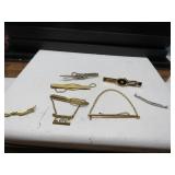 LOT KE 11 TIE CLASPS   HOLDS
