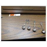 LOT KE 1  VINTAGE ANOINTING SPOONS  /VINTAGE SALT