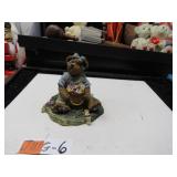 LOT JWG 6 IONA BOYDS BEAR