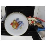 LOT 34 PEAR STRAWBERRY   GRAPE PLATE