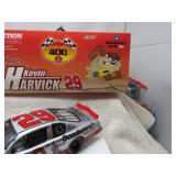 LOT SM 93 KEVIN HARVICK  LOONEY TUNES #29  E
