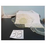 LOT EE38 IREDESANT SERVING PLATE  WITH HANDLES YEO