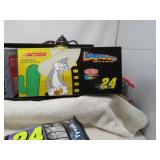 LOT SM71 LOONEY TUNES #24 BACK IN ACTION