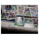 LOT TK 108  ATLANTA BRAVES 1974  SIGNED TEAM CARD