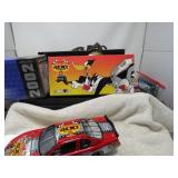 LOT SM 64 LOONEY TUNE 400 REMATCH 2002 MONTE CARLO