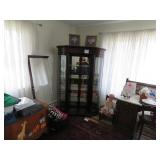 LOT EE 103  BOW CHINA CABINET  5 SHELFS  AND DOOR