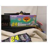 LOT SM 83 LOONEY TUNES  DUPONT #24 JEFF GORDON