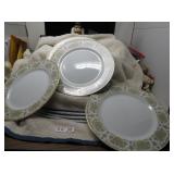 LOT KK  38 4 DINNER PLATES  MEDITRRAN GOLD TRIM