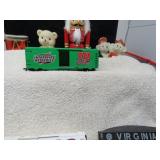 LOT GH 1 HO  BOX CARS INTERSTATE BOBBY LABONTE 18