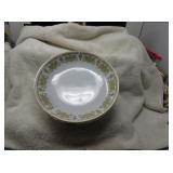 LOT KK 40 4 BOWLS 8 ROUND GOLD TRIM MEDITIRRN