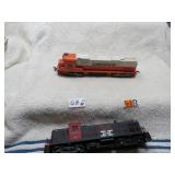 LOT GH 9 HO TRAIN ENGINES PAIR ALL THERE