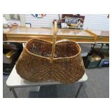 LOT K 3 22 ROBOST BASKET HAND WOVEN DOUBLE LOBED