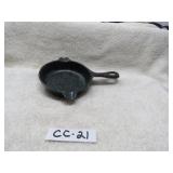 LOT CC 21 MINI ASH TRAY FRY PAN