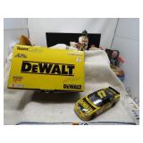 LOT SM 50 DEWALT  # 17 MATT KENSETH  TEAM CALIBER