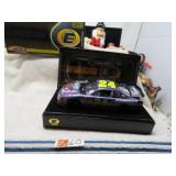 LOT SM 60 ELITE # 24 DUPONT LOONEY TUNES 2001