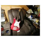 LOT MC 2  AUTOGRAPHED GUITAR HEWY LEWIS