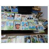 LOT B 9  BLUE JAYS  SOME SIGNED  TEAM CARDS