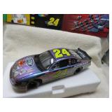 LOT SM 43  # 24 DUPONT LOONEY TUNES 2003 MONTE CAO
