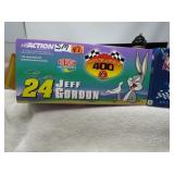 LOT SM 47 #24 JEFF GORDON  DUPONT LOONEY TUNES