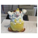 LOT HC # 13  FANCY CLOWN  COOKIE JAR