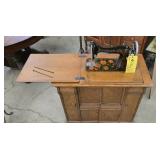 SINGER CABINET SEWING MACHINE