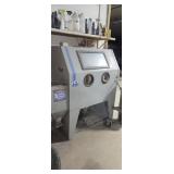 SKAT BLAST CABINET WITH SODA MASTER ATTACHEMENT