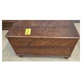 GRAIN PAINTED BLANKET CHEST