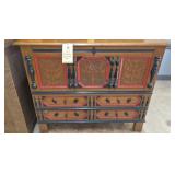 CONNECTICUT & SUN FLOWER CHEST