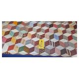 TUMBLING BLOCKS PATCHWORK QUILT