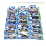 Lot, 17 assorted Hot Wheels in packages, new