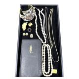 Fashion and vintage jewelry, including Giovanni