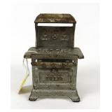 Royal Cast Iron Toy Gas Stove, 4 1/4" high