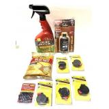 Lot: Hunting sprays, foot warmers and scope caps